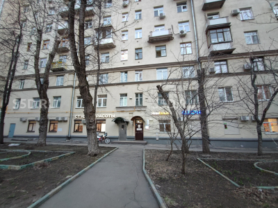 Ленинский пр-т, д. 23/ Продажа торгового помещения с арендатором Салон красоты