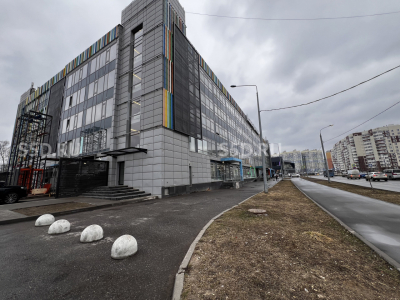 Москва ТИНАО 6-я Нововатутинская 2 / АРЕНДА  с  ПАРКОВКОЙ / 282 М2