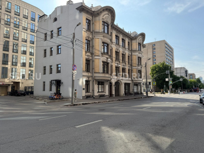 ул. 2-я Брестская, д. 19/18с1 - Продажа помещения street retail в особняке класса А