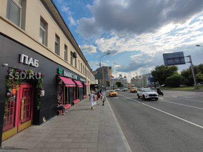 Москва,  Воронцовская ул., 2/10с1/ 209 м2/ Продажа ПСН с арендатором Харатс паб