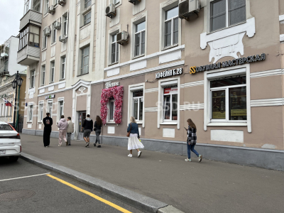 Бахрушина улица, 28 - 150 кв.м. / Аренда тогового помещения