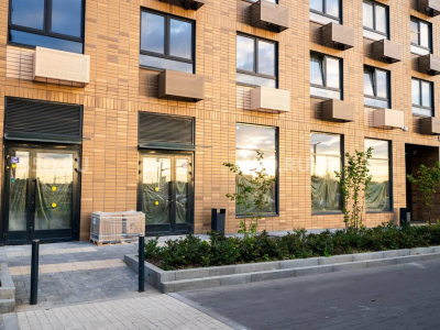 ЖК Середневский лес, ул. Братьев Бромлей, д.5к2 - 238,2 м2 Пятерочка