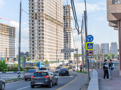 МО, г. Красногорск, д. Мякинино, кор. 2 / 48,9 м2  / Продажа арендного бизнеса/ Арендатор - аптека Горздрав