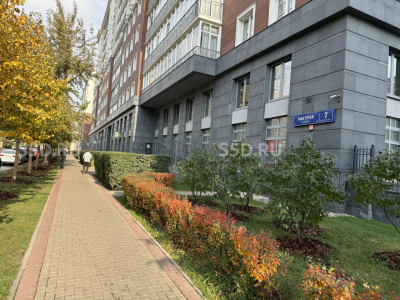 Мытная улица, 7с1 - 667 кв.м. / Аренда торгового помещения