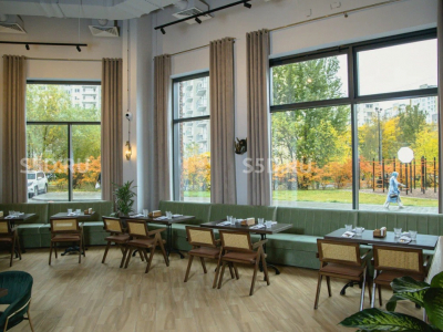 Рублевское шоссе, 101 - 328,5 кв.м / Продажа торгового помещения с Арендаторами Стейк хаус, маникюрный салон