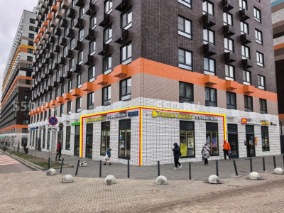 Москва, ул. Лобненская, 13, корп. 4/ 93,9 м²/ Торговое помещение с арендатором «French Bakery Sedelice»