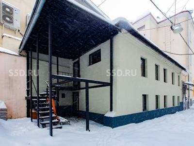 ул. Петровка, 19с7 - 108 кв. м. - Аренда / Торговое помещение / Лофт