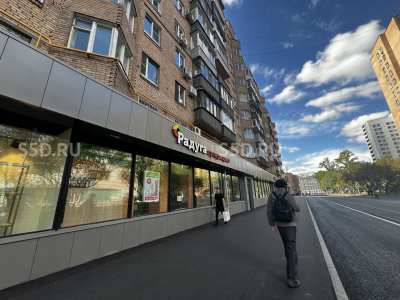 Трифоновская ул., 4 - 230 кв.м. / Аренда помещения торгового назначения