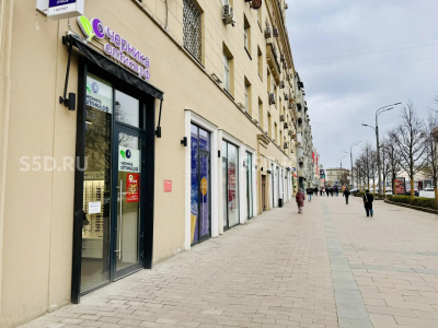 Москва, ЦАО, ул. Земляной Вал, д. 25 / 81,9 кв.м. / Продажа торгового помещения на Садовом кольце