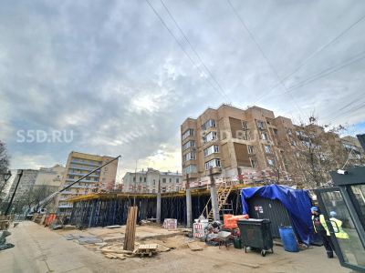 Большая Бронная 11 - 88,4 кв.м. /  Аренда торгового помещения у Патриков