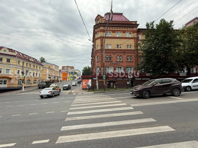 Помещение свободного назначения . Цокольный этаж отдельно стоящего торгово-офисного центра/ Подольск проспект Ленина д.107/49 / 550 метров
