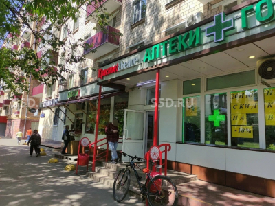 Москва, Лобненская, ул. д. 4 - 175.6кв.м - Продажа / торговое помещение с арендаторами Пекарня, Красное и Белое, Овощи и фрукты