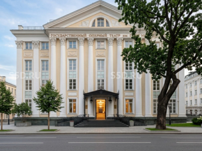 ул. Остоженка, 25 с1 - 1 843 м² - Аренда офиса с отдельным входом и террасой