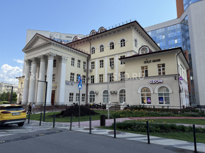Москва, Ленинградский проспект, 31с3 - 5287,7 м² /Продажа офисного бизнес-центра класса В